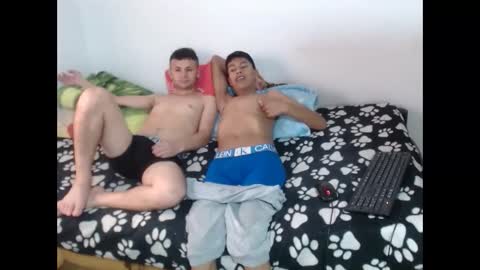 Snapshot of joseph_and_thomas chatting on 02.21.25 thomas y joseph online show from 02.21.25