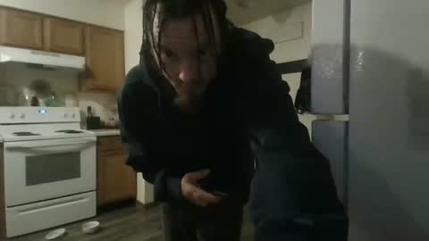 Snapshot of josephung1 chatting on 01.06.25 sissy josphine online show from 01.06.25