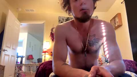 Snapshot of josephung1 chatting on 01.28.25 sissy josphine online show from 01.28.25