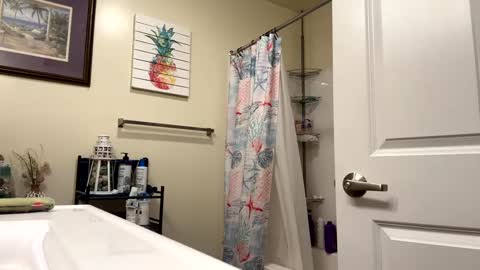 Snapshot of josephung1 chatting on 02.11.25 sissy josphine online show from 02.11.25