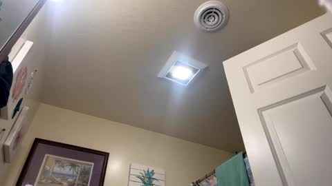 Snapshot of josephung1 chatting on 03.01.25 sissy josphine online show from 03.01.25