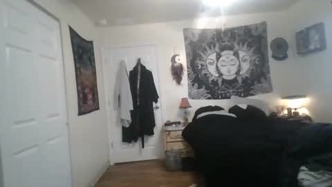 Snapshot of josephung1 chatting on 10.25.25 sissy josphine online show from 10.25.25