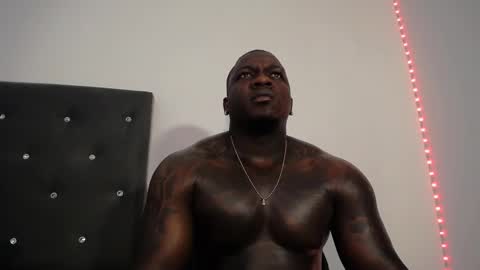 Snapshot of joshmorri chatting on 10.05.25 JHON online show from 10.05.25