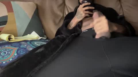 Snapshot of joshperrygoon chatting on 12.25.24 joshperrygoon online show from 12.25.24