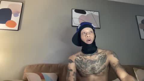 Snapshot of joshperrygoon chatting on 12.30.24 joshperrygoon online show from 12.30.24