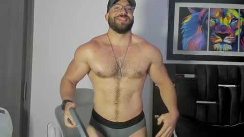 Snapshot of joshualyon chatting on 11.09.25 Joshua The Lion online show from 11.09.25