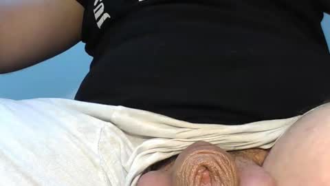 Snapshot of joshxm chatting on 10.04.25 joshxm online show from 10.04.25