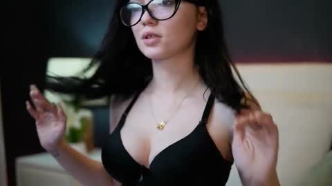  Josie  online show from 12.21.25