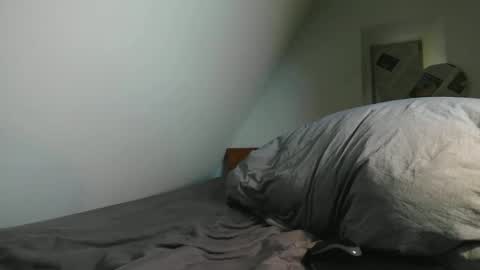 Snapshot of josin75 chatting on 11.05.25 THE Gentleman online show from 11.05.25