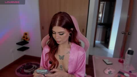Snapshot of jossephine_ chatting on 05.26.26 josephine independent model online show from 05.26.26