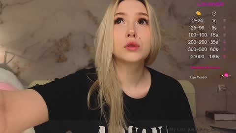 Snapshot of jousimies chatting on 02.06.25 Jane online show from 02.06.25