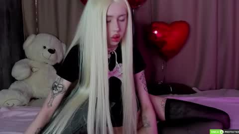 Snapshot of joybarker chatting on 02.25.25 Joy Barker online show from 02.25.25