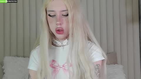 Snapshot of joybarker chatting on 09.13.25 Joy Barker online show from 09.13.25