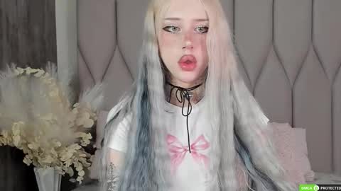 Snapshot of joybarker chatting on 10.13.25 Joy Barker online show from 10.13.25