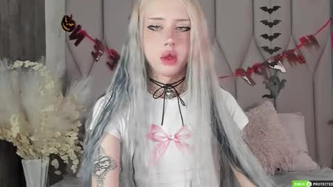 Snapshot of joybarker chatting on 10.14.25 Joy Barker online show from 10.14.25