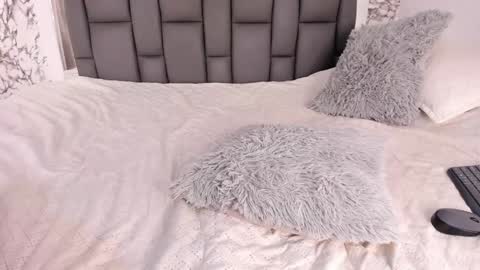 Snapshot of joyce_park_ chatting on 02.08.25 Tell me Kathe online show from 02.08.25