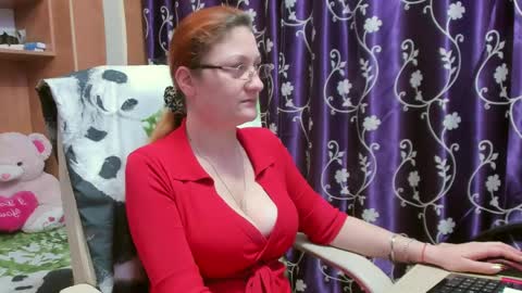 Snapshot of joyfuluntamed chatting on 03.01.25 joy online show from 03.01.25