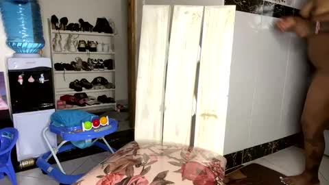 Snapshot of joyslim1 chatting on 04.28.26 Butterflyass online show from 04.28.26
