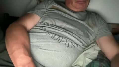 Snapshot of jraiven chatting on 02.09.25 Soy Rai online show from 02.09.25