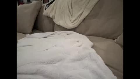 Snapshot of jtl12 chatting on 12.26.24 jtl12 online show from 12.26.24