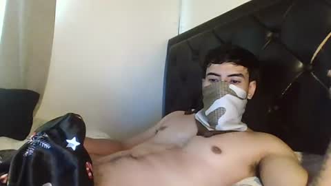 Snapshot of juan_bunny chatting on 08.04.26 lJuanl online show from 08.04.26