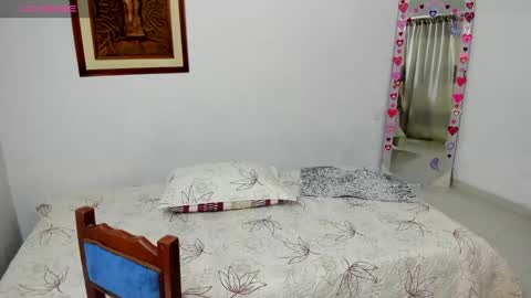 Snapshot of juanasexy_1 chatting on 01.15.25 Juana online show from 01.15.25