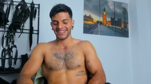 Snapshot of juanbladde chatting on 10.18.25 Juan Esteban online show from 10.18.25