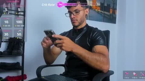 Snapshot of juanbladde chatting on 10.24.25 Juan Esteban online show from 10.24.25