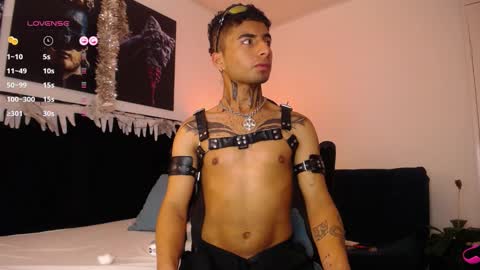 juancamilo66_ online show from 01.03.25