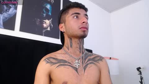 juancamilo66_ online show from 02.02.25