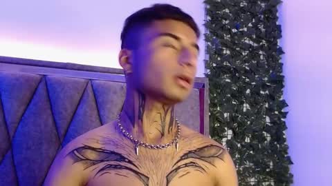 Snapshot of juancamilo_66 chatting on 12.16.24 Juan online show from 12.16.24