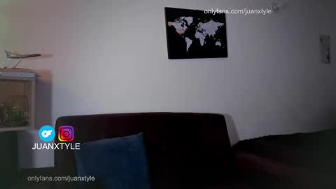 Snapshot of juancamroom chatting on 09.27.25 . online show from 09.27.25