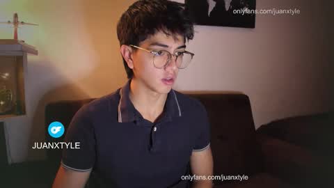 Snapshot of juancamroom chatting on 10.22.25 . online show from 10.22.25