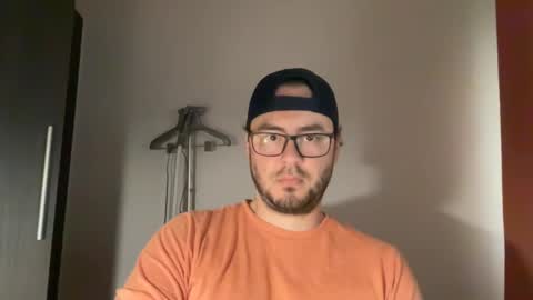 Snapshot of juanchom chatting on 01.06.25 juanchom online show from 01.06.25