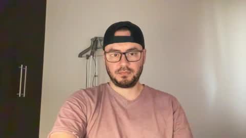 Snapshot of juanchom chatting on 01.10.25 juanchom online show from 01.10.25