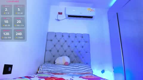 Snapshot of juande_24 chatting on 12.20.25 independent model online show from 12.20.25