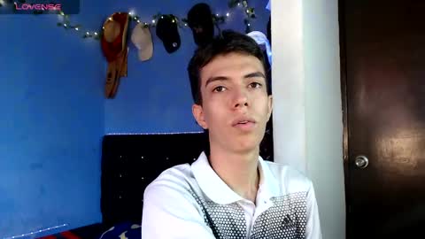 Snapshot of juandii26 chatting on 05.26.26 juandi online show from 05.26.26