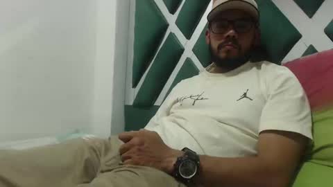 juanfe_style online show from 09.30.25