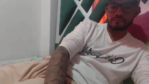 juanfe_style online show from 10.12.25