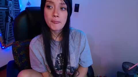 Juanita online show from 02.11.25