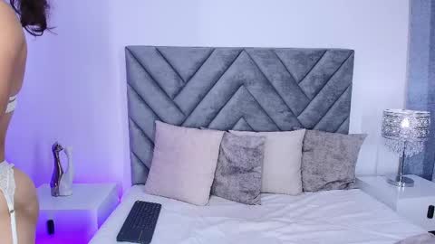 Snapshot of juanita_owens chatting on 02.18.25 juanita_owens online show from 02.18.25