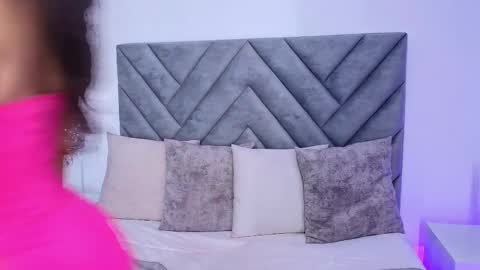 Snapshot of juanita_owens chatting on 03.12.25 juanita_owens online show from 03.12.25