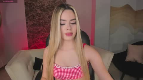 Juanita Clay online show from 04.17.26