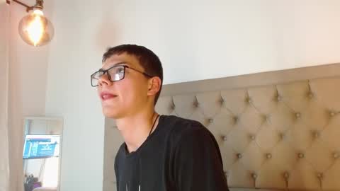 Snapshot of juanjo_galeano chatting on 02.16.25 juanjo_galeano online show from 02.16.25