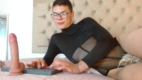 Snapshot of juanjo_galeano chatting on 03.07.25 juanjo_galeano online show from 03.07.25