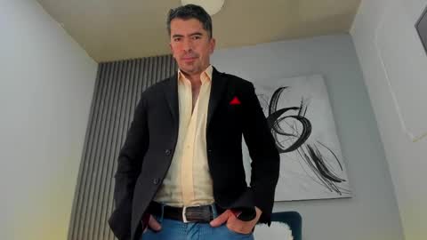 Snapshot of juank_fit45 chatting on 05.15.26 Juan k online show from 05.15.26