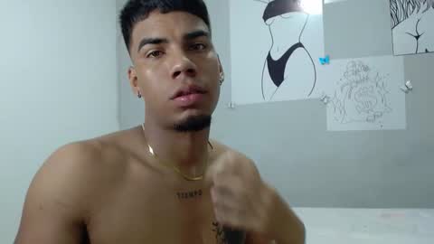 Snapshot of juanse_hot1 chatting on 12.06.24 juanse_hot1 online show from 12.06.24