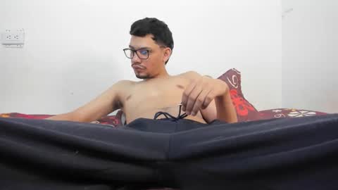 juansuarez204 online show from 04.14.26