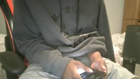 Snapshot of juiceon4 chatting on 10.21.25 juiceon4 online show from 10.21.25