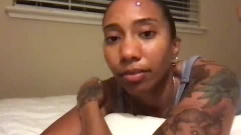 Snapshot of juicijazzi chatting on 11.02.25 juicijazzi online show from 11.02.25